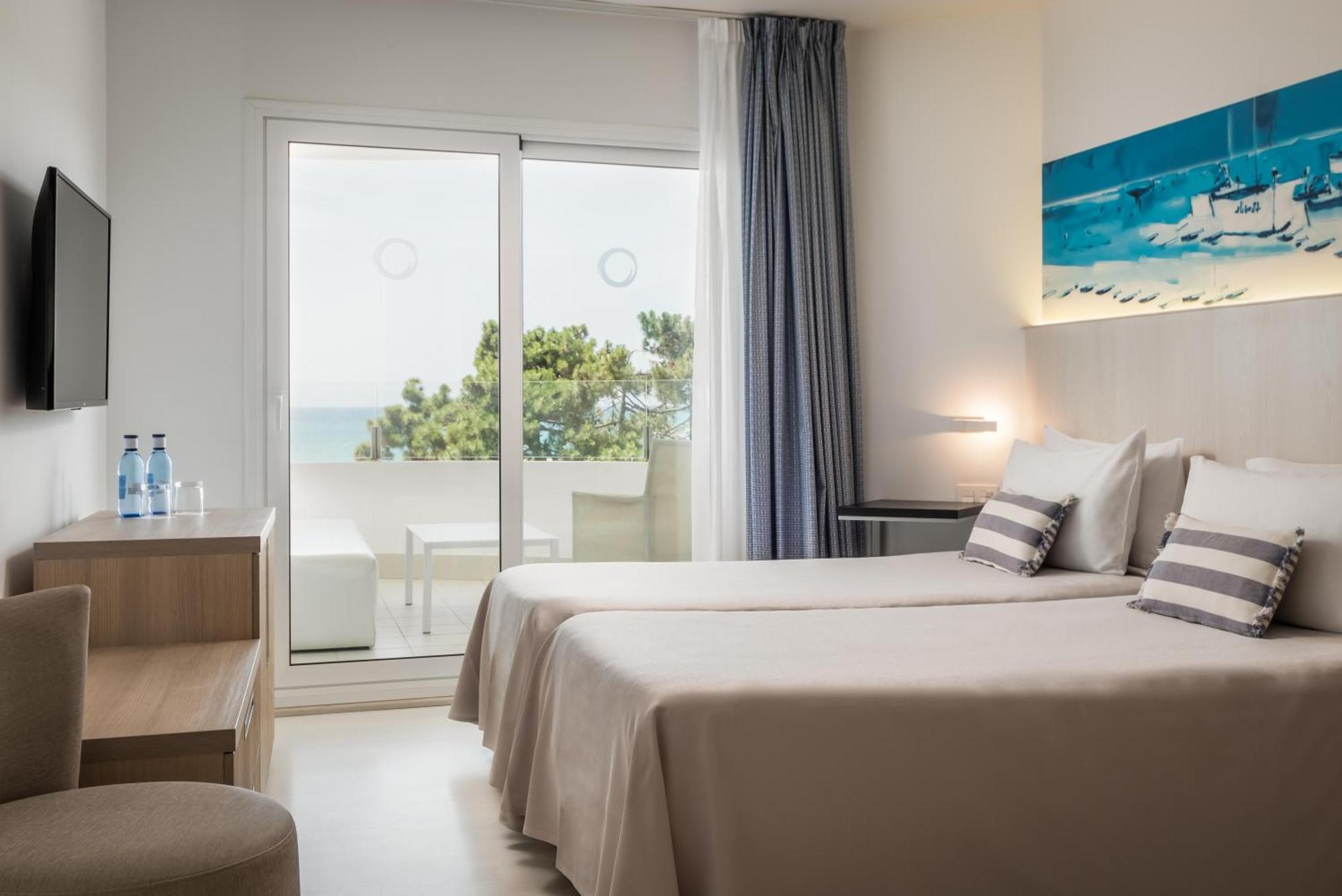 Alegria Mar Mediterrania - Adults Only 4*Sup Санта Сузана Екстериор снимка